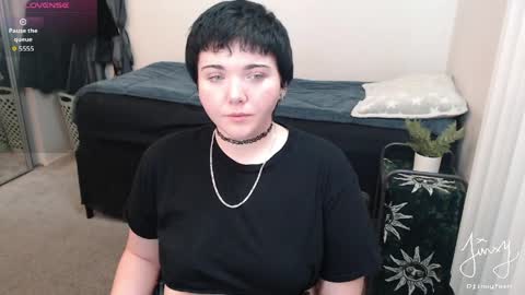 Snapshot of jinxyfawn chatting on 05-17-26, 05:38 jinxyfawn online show from 05-17-26, 05:38