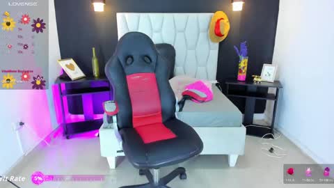 kim online show from 05-19-26, 02:18