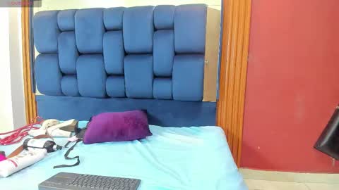 Snapshot of jisooluv chatting on 11-26-25, 07:37 jisooluv online show from 11-26-25, 07:37