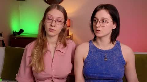 Snapshot of jitoon_exe chatting on 01-26-25, 04:09 Hey Guys We are Julia ginger Tina brunette online show from 01-26-25, 04:09