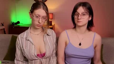 Snapshot of jitoon_exe chatting on 02-16-25, 06:43 Hey Guys We are Julia ginger Tina brunette online show from 02-16-25, 06:43