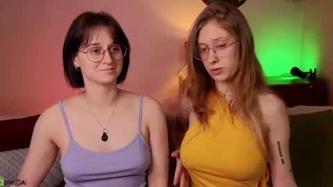 Snapshot of jitoon_exe chatting on 02-23-25, 02:18 Hey Guys We are Julia ginger Tina brunette online show from 02-23-25, 02:18