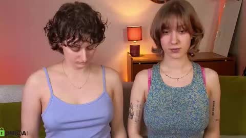 Snapshot of jitoon_exe chatting on 09-14-25, 05:01 Hey Guys We are Julia ginger Tina brunette online show from 09-14-25, 05:01