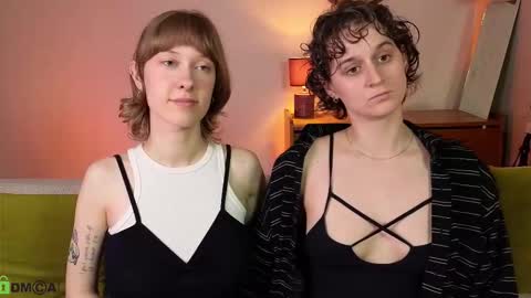 Snapshot of jitoon_exe chatting on 09-20-25, 07:15 Hey Guys We are Julia ginger Tina brunette online show from 09-20-25, 07:15