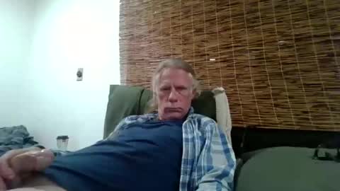 jizzmitten5 online show from 03-10-26, 05:01