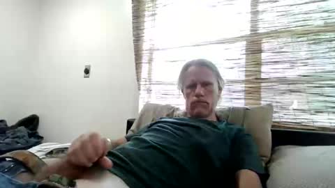 jizzmitten5 online show from 06-11-26, 04:05