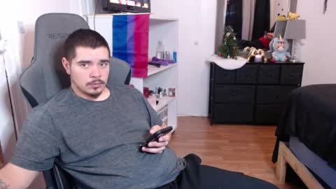 Snapshot of jloko93860 chatting on 12-14-25, 03:23 jloko93860 online show from 12-14-25, 03:23