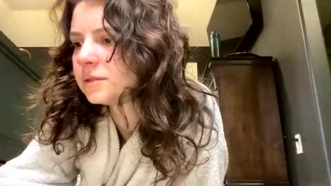 Snapshot of jlynn1997 chatting on 02-11-26, 01:49 jlynn1997 online show from 02-11-26, 01:49