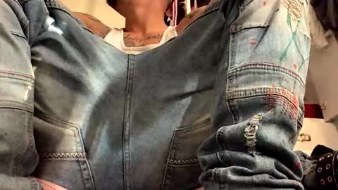 jmartel92 online show from 03-03-26, 03:51