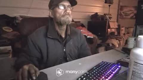 johnny online show from 01-25-25, 01:43