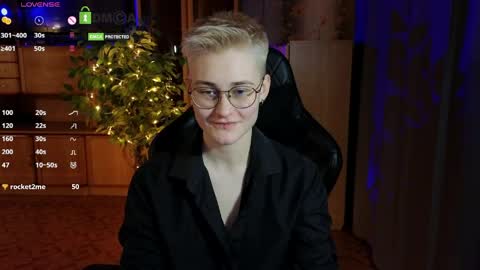 Snapshot of joan_night chatting on 04-28-26, 07:30 J online show from 04-28-26, 07:30