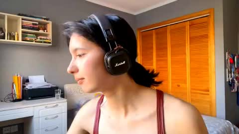 Snapshot of joanaphippin chatting on 04-24-26, 07:44 joanaphippin online show from 04-24-26, 07:44