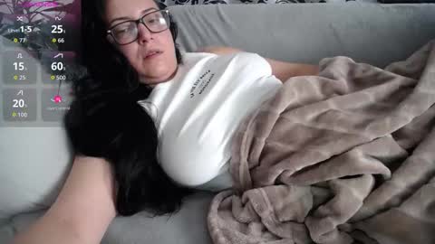 Jo online show from 11-17-25, 10:21