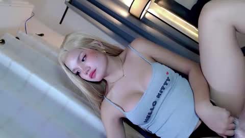 Snapshot of joanna_johnson chatting on 05-21-26, 05:53 joanna_johnson online show from 05-21-26, 05:53