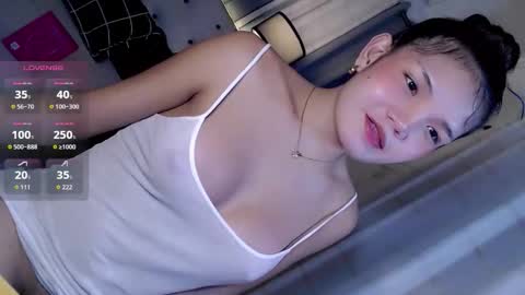 Snapshot of joanna_johnson chatting on 05-26-26, 05:42 joanna_johnson online show from 05-26-26, 05:42