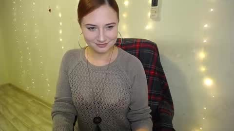 Snapshot of joanne_star chatting on 03-24-26, 07:30 SweetGinger online show from 03-24-26, 07:30