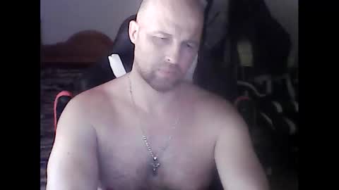 Snapshot of joaquin190 chatting on 06-03-26, 10:40 joaquin190 online show from 06-03-26, 10:40