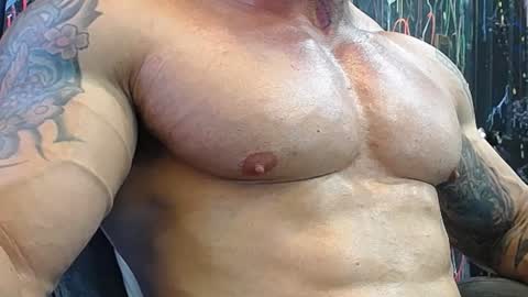 Snapshot of jocobo_hot chatting on 12-18-24, 01:15 jacobo online show from 12-18-24, 01:15