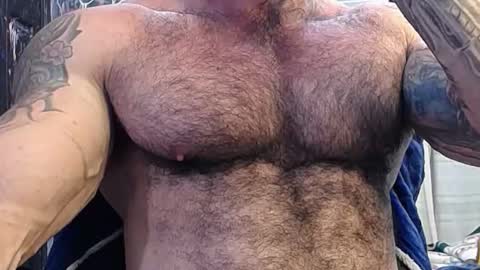 Snapshot of jocobo_hot chatting on 12-16-25, 10:37 jacobo online show from 12-16-25, 10:37