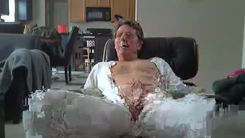 Snapshot of jocoff1 chatting on 11-30-25, 04:33 Jocoff1 online show from 11-30-25, 04:33