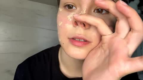 Snapshot of jodeesolarz chatting on 04-26-26, 10:24 Mila online show from 04-26-26, 10:24