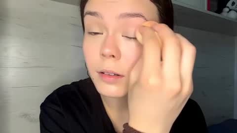 Snapshot of jodeesolarz chatting on 05-15-26, 10:11 Mila online show from 05-15-26, 10:11