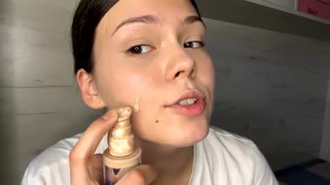 Mila online show from 07-26-26, 11:06