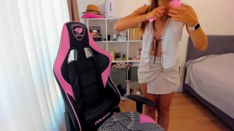  nude photos videos  online show from 10-01-25, 09:04