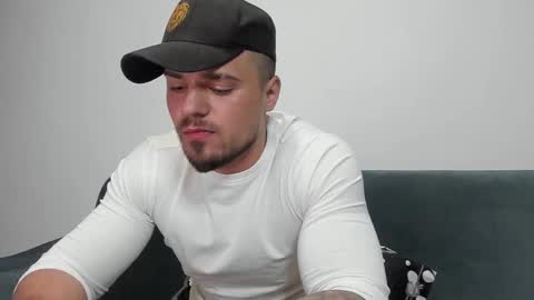 Snapshot of jodogs chatting on 02-11-25, 08:26 Tiberius online show from 02-11-25, 08:26