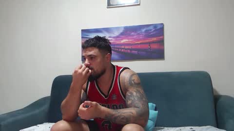 Snapshot of jodogs chatting on 10-19-25, 07:53 Tiberius online show from 10-19-25, 07:53