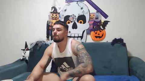 Snapshot of jodogs chatting on 11-10-25, 03:16 Tiberius online show from 11-10-25, 03:16