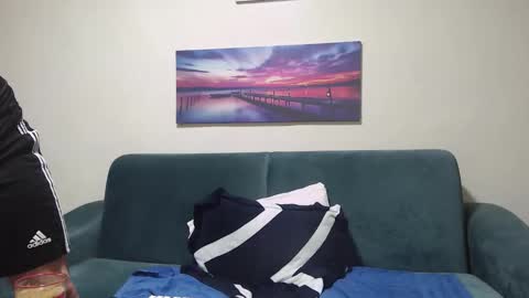 Snapshot of jodogs chatting on 11-21-25, 05:17 Tiberius online show from 11-21-25, 05:17