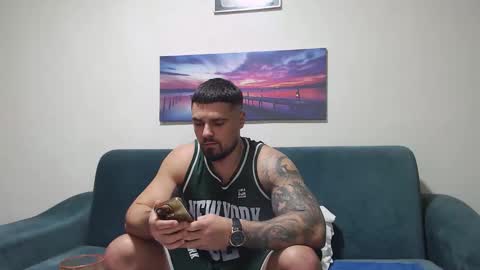 Snapshot of jodogs chatting on 11-22-25, 06:18 Tiberius online show from 11-22-25, 06:18