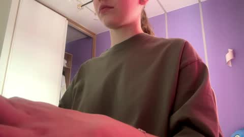 Lina online show from 03-26-26, 08:42