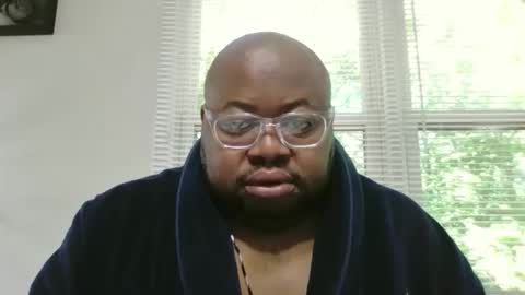 Snapshot of joe25123 chatting on 05-30-26, 02:14 joe25123 online show from 05-30-26, 02:14