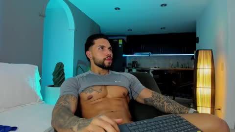 joe_esthetic online show from 02-11-25, 01:41