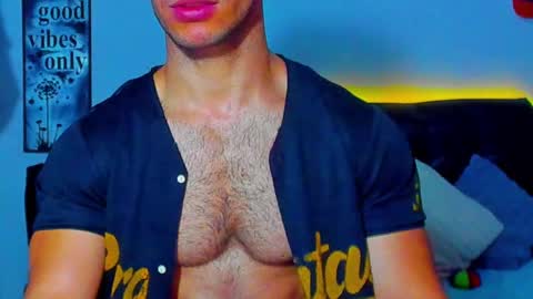 Snapshot of joel_ferreira chatting on 03-09-25, 05:06 Joel online show from 03-09-25, 05:06