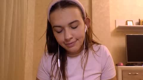 Snapshot of joelbigalk chatting on 10-29-25, 05:58 Jennifer online show from 10-29-25, 05:58