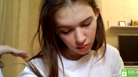 Jennifer online show from 04-03-26, 05:55