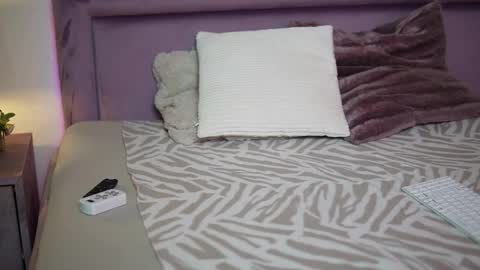  Joelle  online show from 12-01-25, 10:15