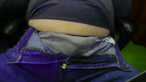 Snapshot of joeyballs123 chatting on 04-18-26, 03:49 joeyballs123 online show from 04-18-26, 03:49