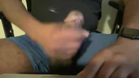 Snapshot of joeylyons chatting on 12-19-25, 12:50 joeylyons online show from 12-19-25, 12:50