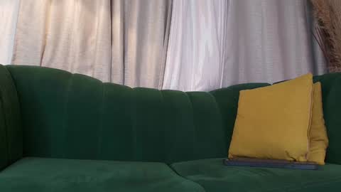     online show from 02-07-25, 05:10