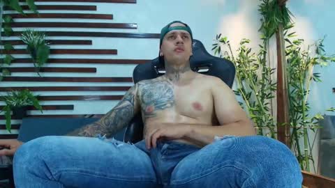     online show from 10-03-25, 03:25