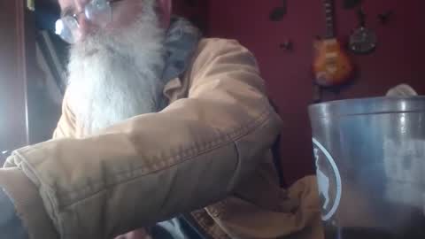 joeyzzz1 online show from 04-21-26, 02:15