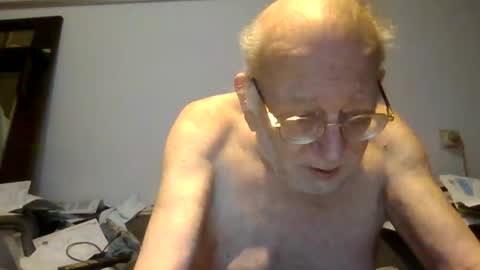Snapshot of johan1948 chatting on 12-02-24, 04:53 Johan online show from 12-02-24, 04:53