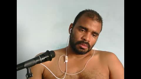 Snapshot of johan2222222222 chatting on 03-08-26, 08:34 johan2222222222 online show from 03-08-26, 08:34