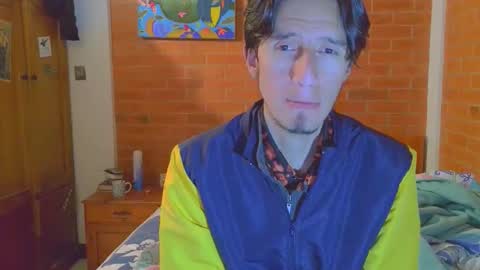 Snapshot of johan70nsexy chatting on 12-14-25, 06:19 johan70nsexy online show from 12-14-25, 06:19