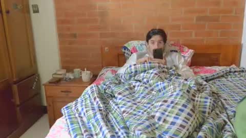 johan70nsexy online show from 04-01-26, 02:25