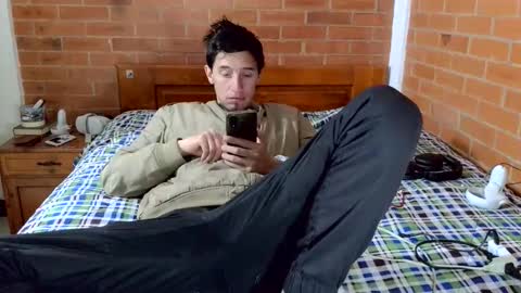 johan70nsexy online show from 04-12-26, 01:10